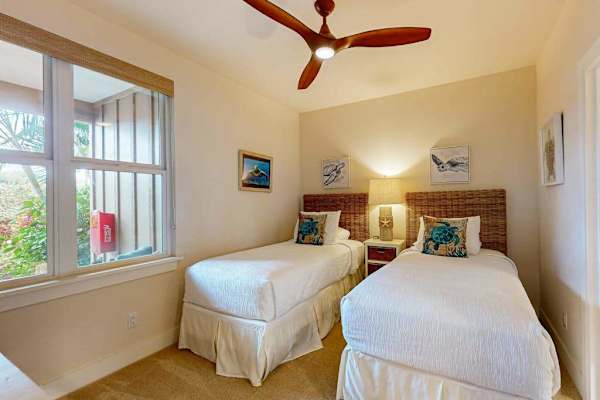 Cozy Twin Bedroom for Peaceful Restful Nights