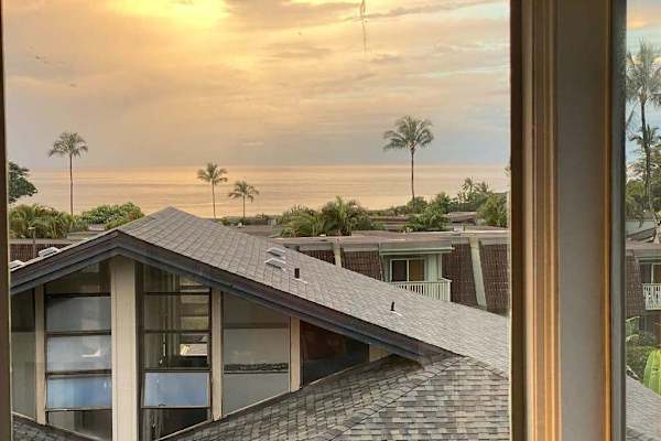 Kauai's famous green mountains - on all four sides, this home is a true showcase of Princeville and the North Shore. 