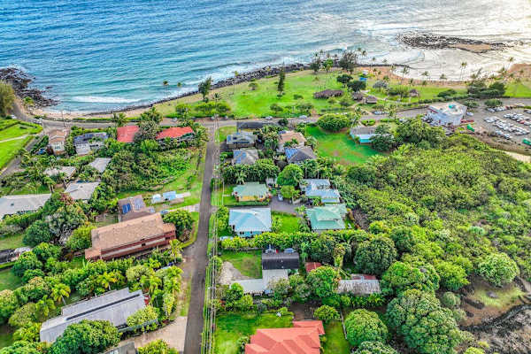 Scenic Oceanfront Neighborhood Views