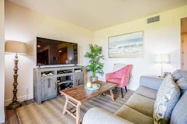 Cozy Living Room With Comfortable Seating