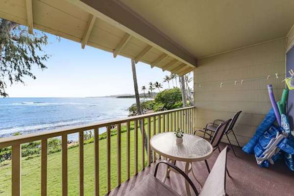 Relax on the private lanai while enjoying breathtaking ocean views.