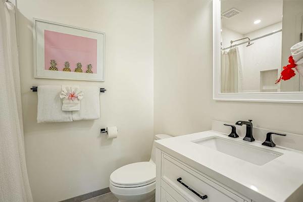 Bright Bathroom With Modern Comforts