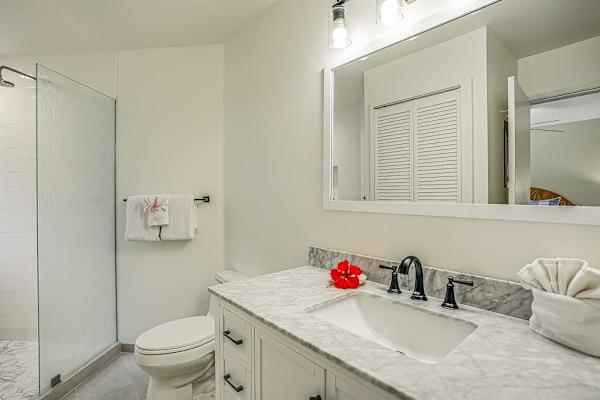 Spa-Inspired Bathroom With Double Vanity