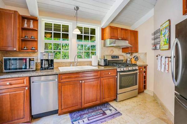 Prepare your favorite recipes in the well-equipped, full kitchen with stainless steel appliances, or fire up your private gas grill and barbecue a meal.
