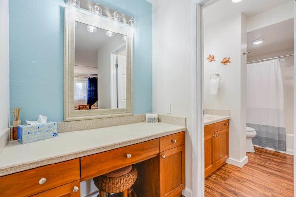 Elegant Bathroom Vanity With Ample Storage