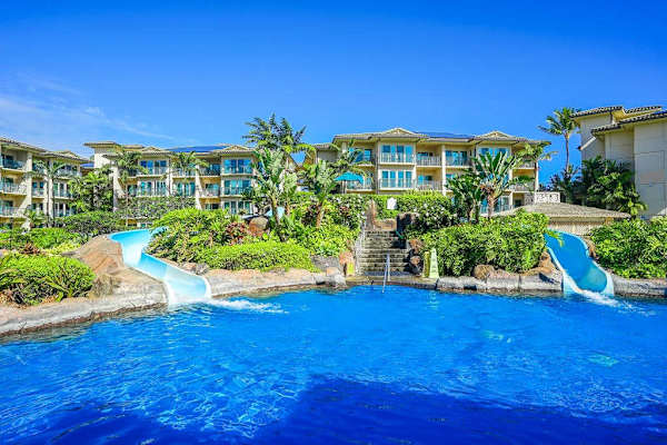 Lush Pool Paradise With Lazy River