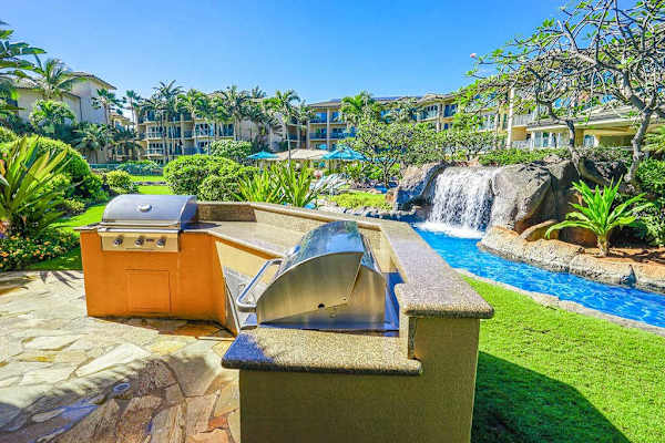 Private Poolside Cabana For Ultimate Relaxation
