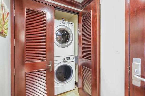 Convenient In-Home Laundry For Effortless Stays
