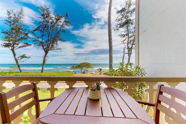 Private Lanai For Morning Coffee
