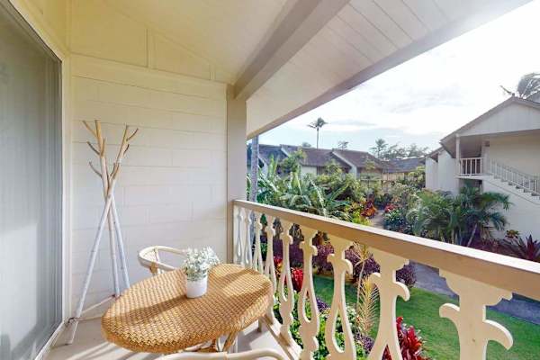 Private Lanai For Morning Coffee
