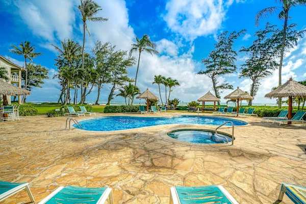 Resort-Style Pool & Spa