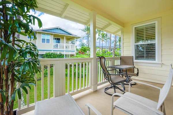 Enjoy the lush tropical foliage on your private lanai.