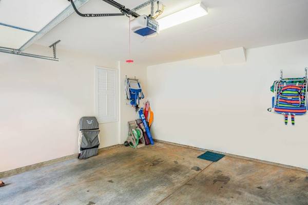 Garage for private parking.