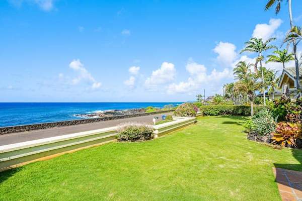 Resort living surrounded by breathtaking tropical island beauty