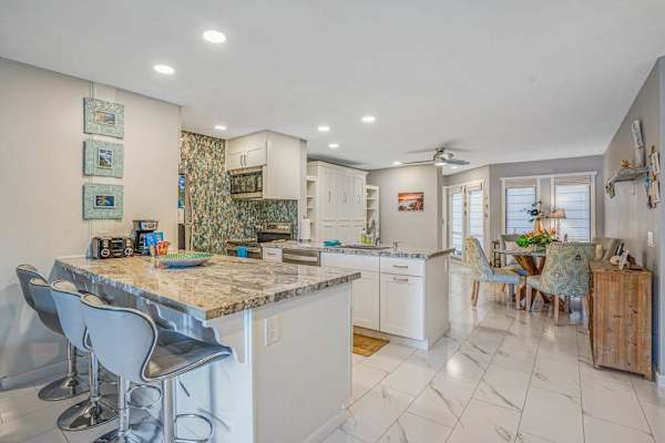 Bright Modern Kitchen With Breakfast Bar