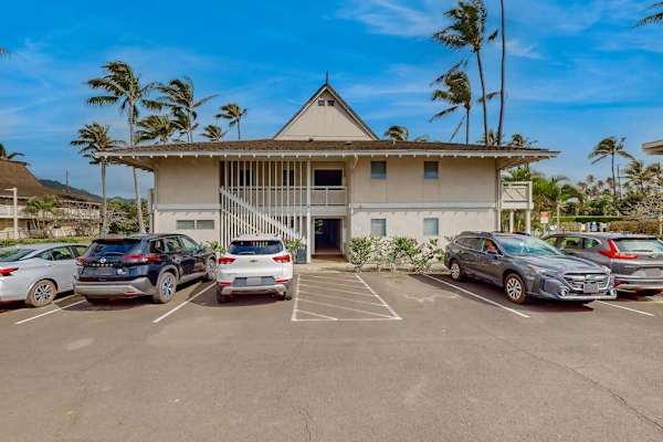 Plantation Hale Resort