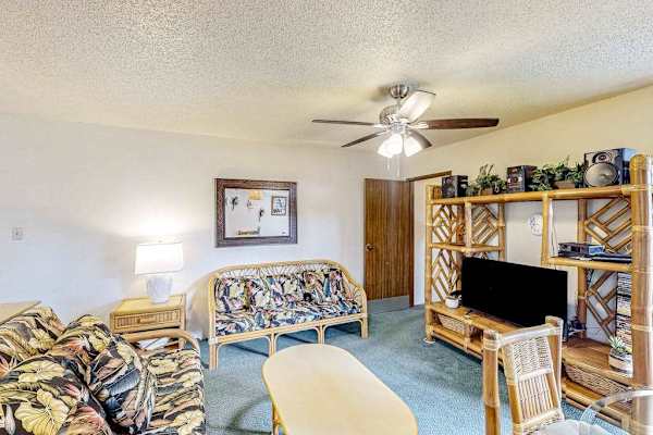 Inviting Living Room Entertainment Space