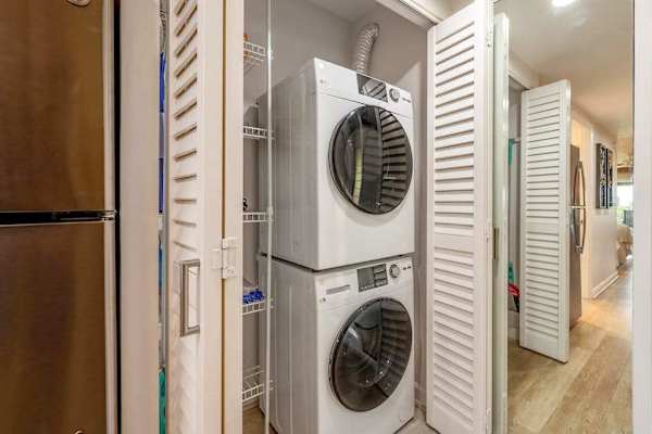In-Unit Washer And Dryer Convenience