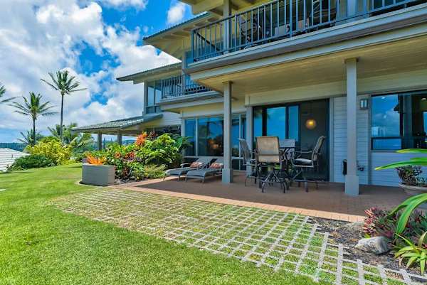 Explore Kapalua Bay Villas resort grounds are a tropical paradise.