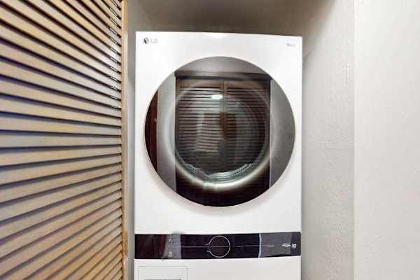 Convenient in-unit washer and dryer for extended stays
