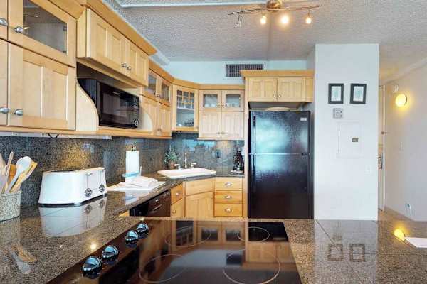 Chef Ready Kitchen With Coastal Charm