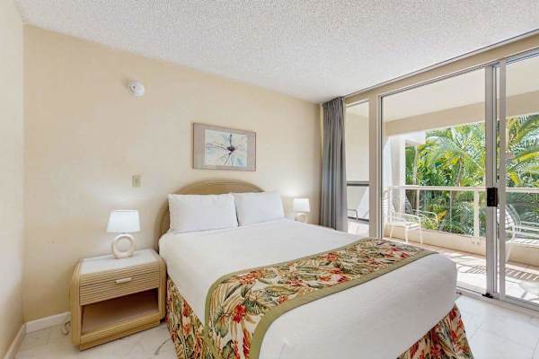 Comfortable primary suite with Queen bed