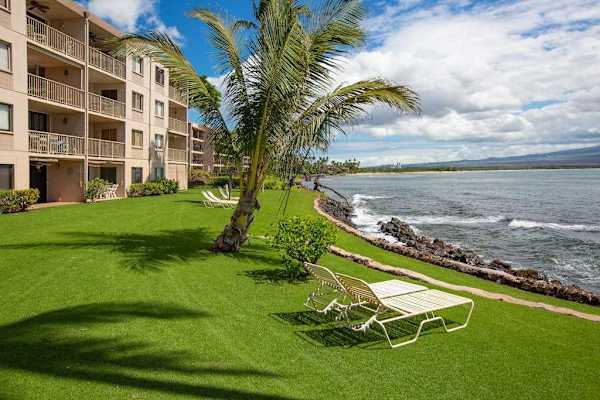 Oceanfront Lawn For Quiet Moments