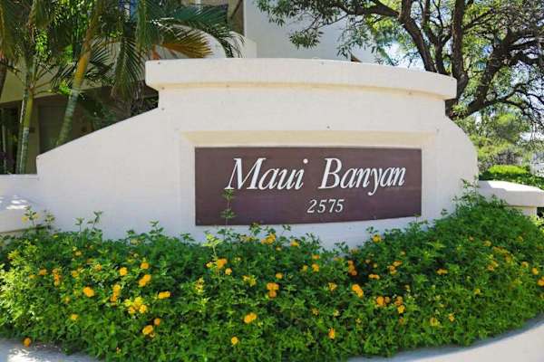 Welcome to Maui Banyan, surrounded by lush tropical landscaping