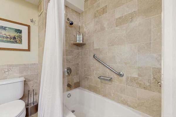 Refresh yourself in this bright modern bathroom