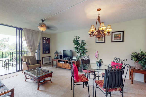 Bright dining area with comfortable seating for shared meals