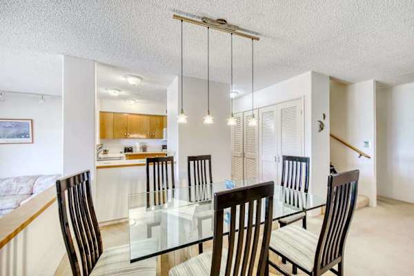  Bright dining space beside the kitchen