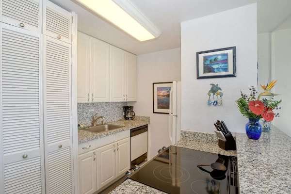 Fully stocked kitchen for all of your chef's needs.