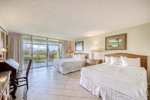 Bright Bedroom For Peaceful Mornings