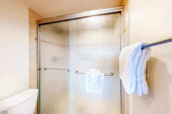 Fresh And Modern Walk In Shower