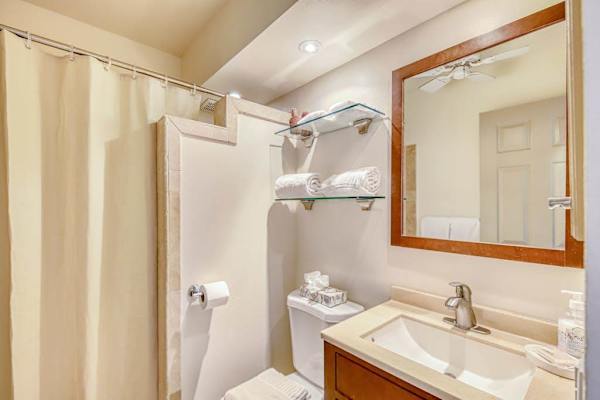 Fresh And Functional Guest Bathroom