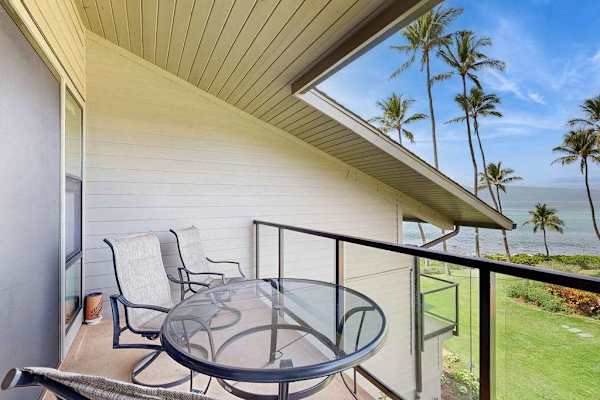 Private lanai with fabulous ocean views.