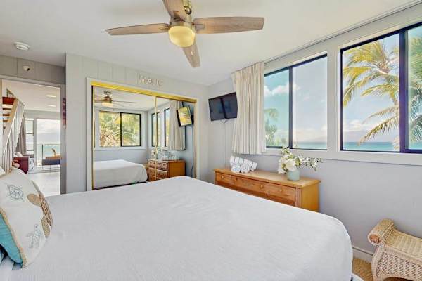 Comfortable Bedroom With Island Charm