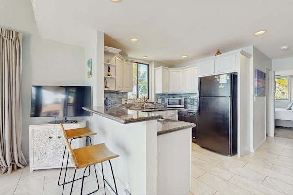 Modern Kitchen With Breakfast Bar
