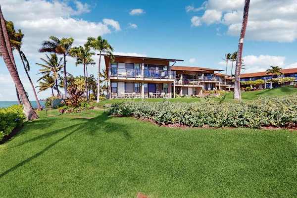 Lush Tropical Resort Grounds
