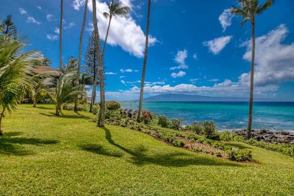 Mahina Surf Resort tropical paradise