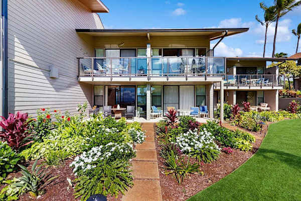 Tropical Garden Exterior With Resort-Style Charm