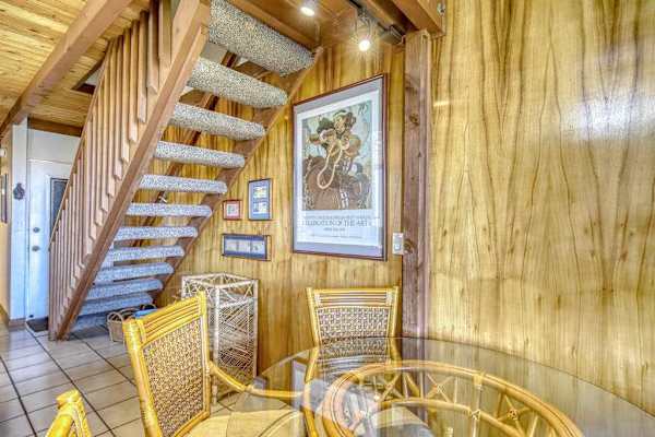 Dining Area With Island Style