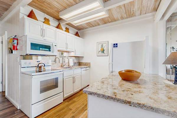 Updated fully stocked kitchen for all of the chef's needs.