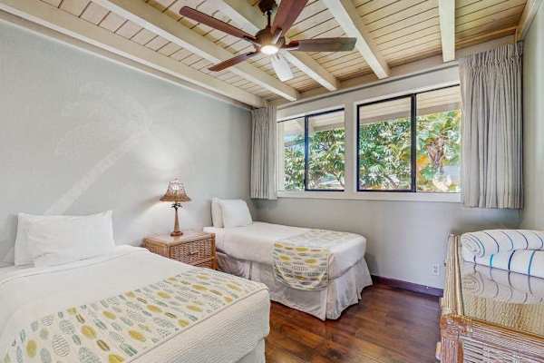 Peaceful Twin Bedroom With Garden Views