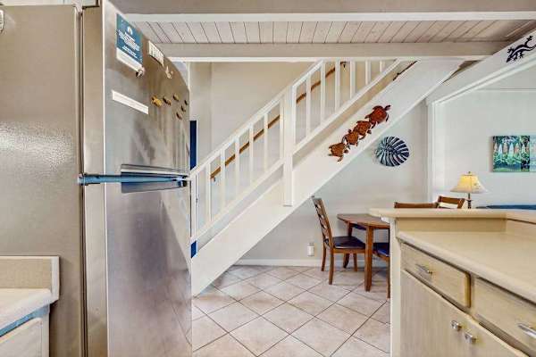Compact Kitchen With Modern Essentials