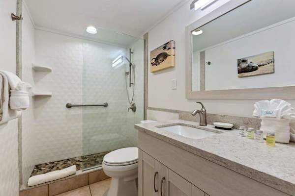Fresh And Bright Spa Bathroom