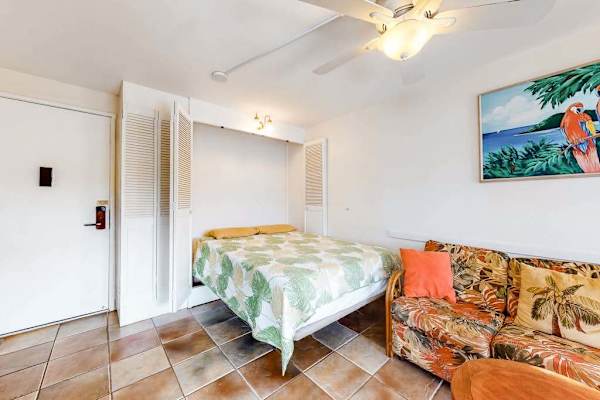 Rest comfortably in the convenient Murphy bed, which folds away to maximize space in the studio