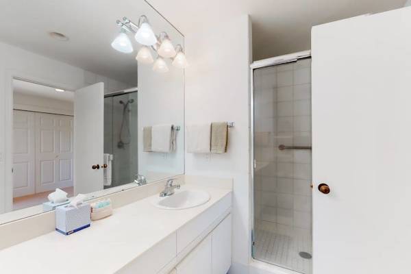 Modern Design With Walk In Shower