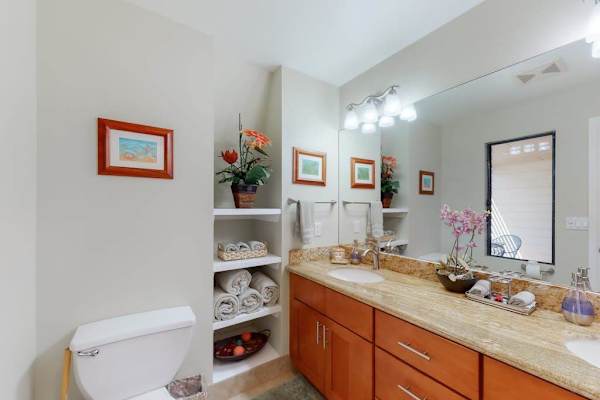 Double Vanity Bathroom With Extra Space