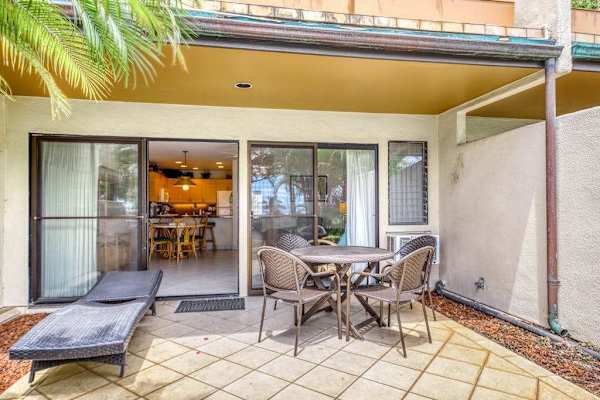 Private Tropical Patio Retreat